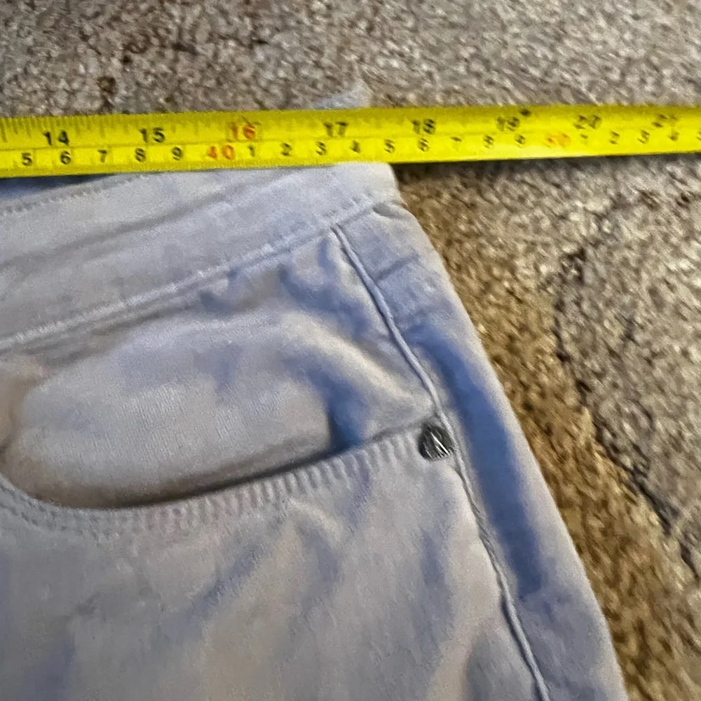 Kut from the Kloth Pale Gray Skinny Pants - Picture 5 of 9